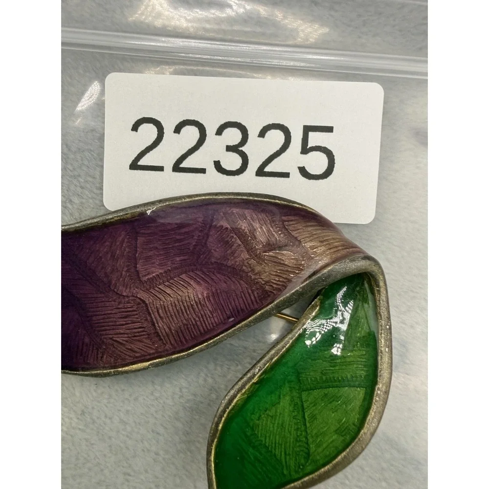 Vintage Brooch‎ Gold Tone Enamel Flower Leaf Purple Green Spring